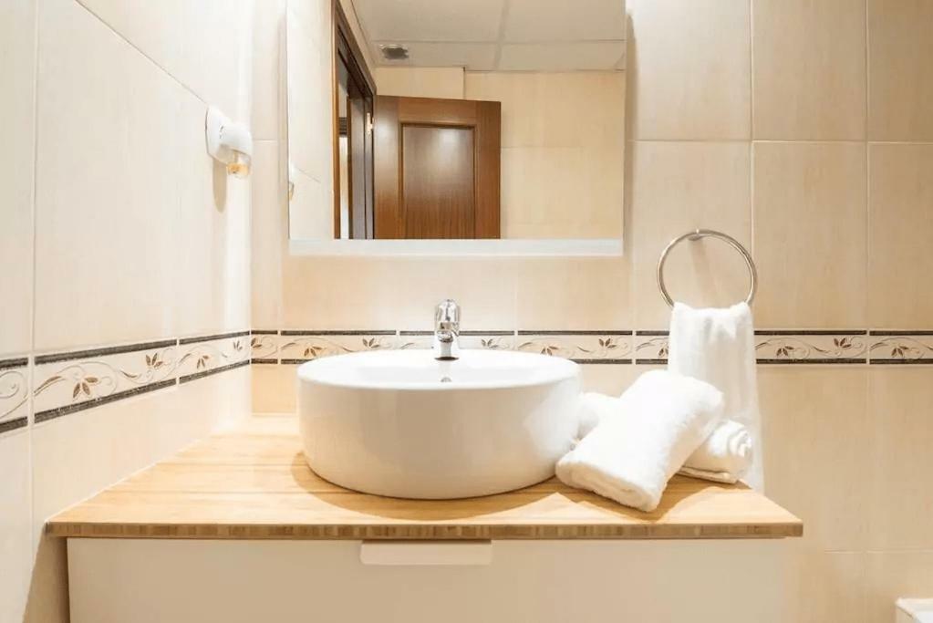 Shiny Lud Family Apartment Μάλαγα Εξωτερικό φωτογραφία
